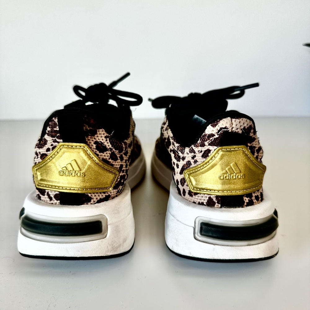 Adidas Cloudfoam athletic shoes - Picture 4 of 4